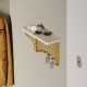 Полка настенная с крючками, вешалка ключница металлическая с полкой из дерева (белый)  в прихожую TEMPACHE, 40х23х14, золотая